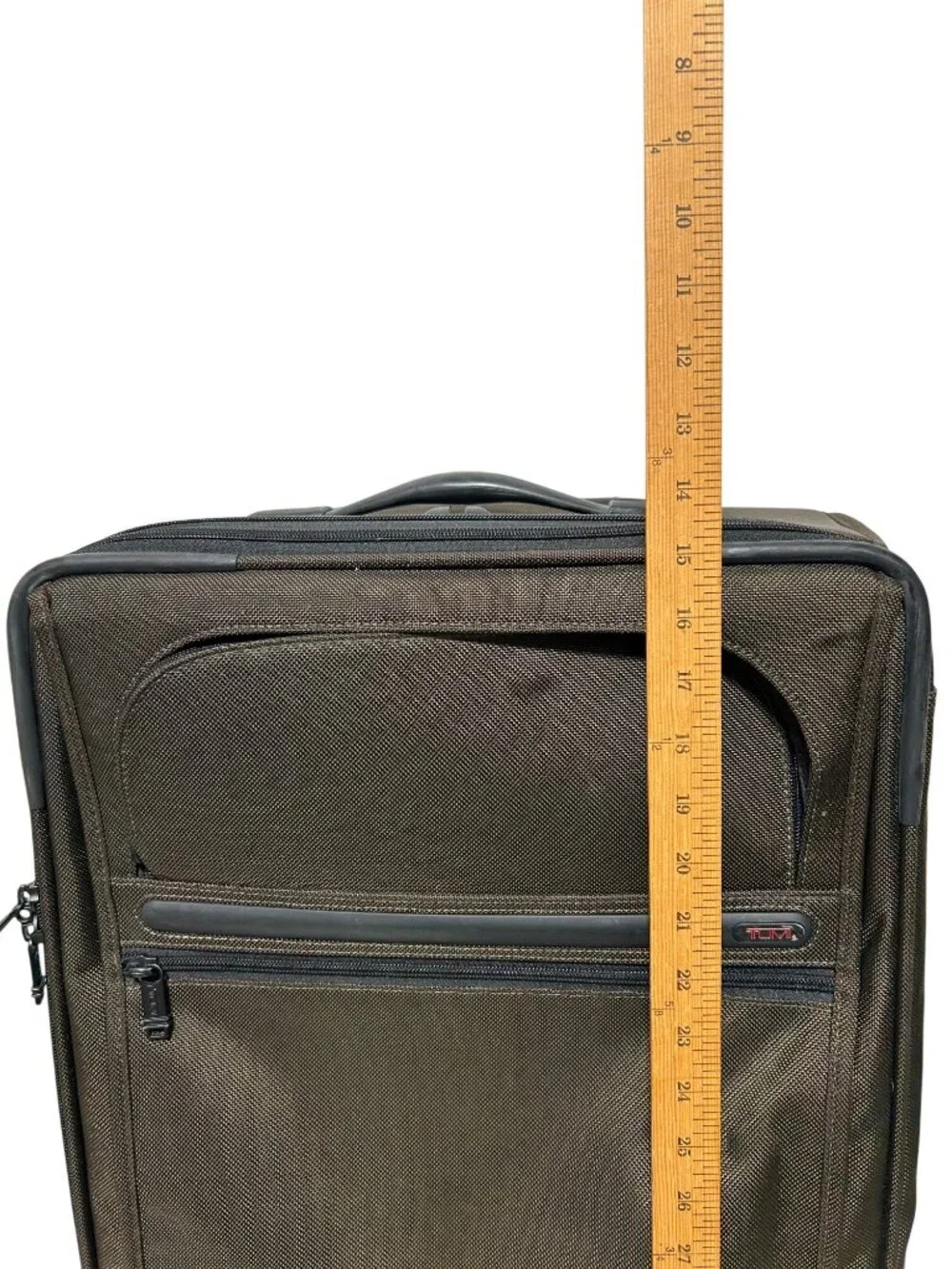 Tumi Alpha 2 Expandable Compact Carry-On Luggage Black Durable Nylon